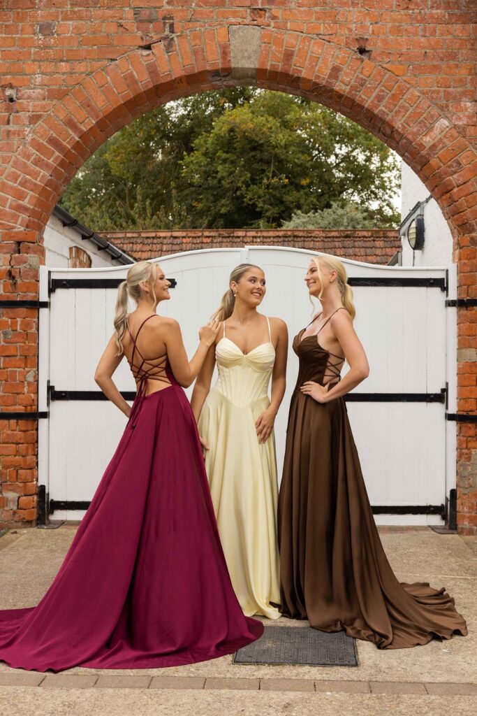 Prom dresses and prom gowns at discount prices.