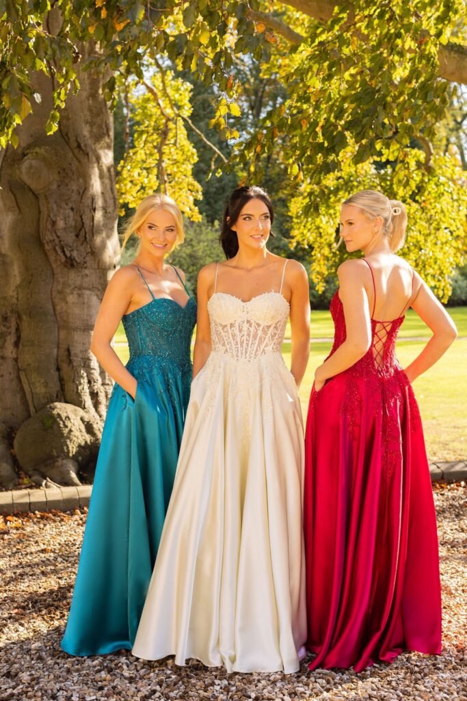 Prom dresses and prom gowns at discount prices.
