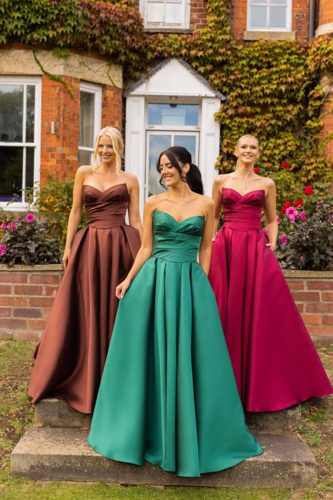 Prom dresses and prom gowns at discount prices.