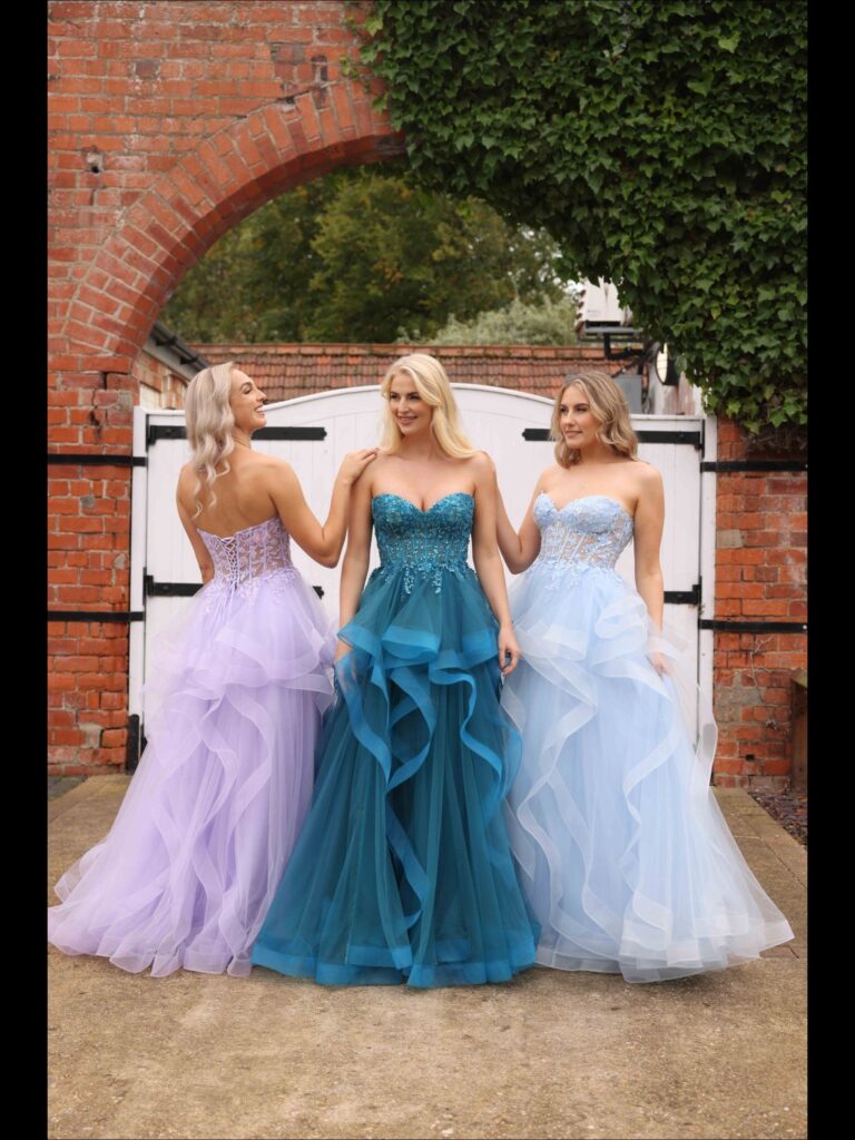 Prom dresses and prom gowns at discount prices.
