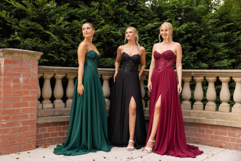 Prom dresses and prom gowns at discount prices.